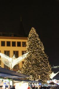 20161221-weihnachtsbaum-sternschnuppenmarkt-wiesbaden-02